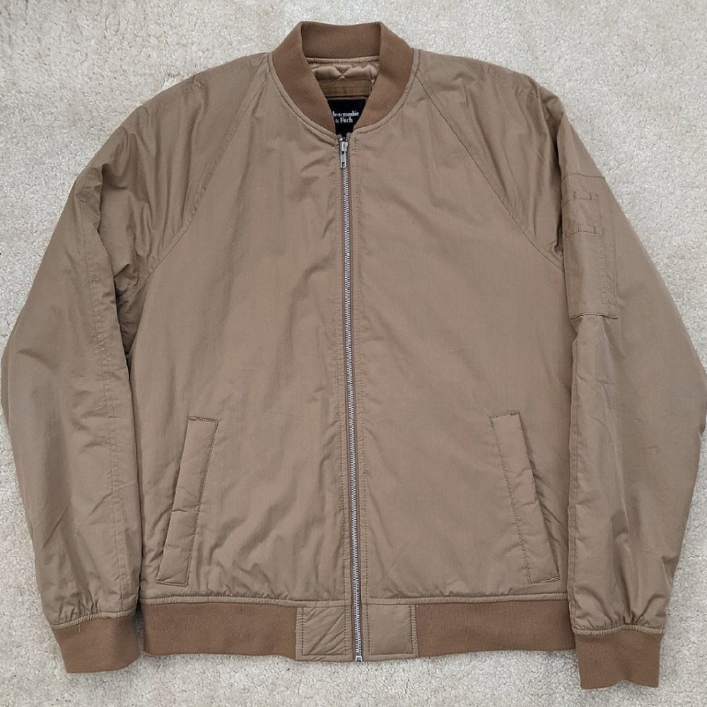 NWT Abercrombie & Fitch tan bomber jacket medium new